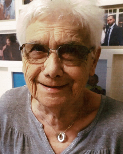 Esther DE CLERCQ
